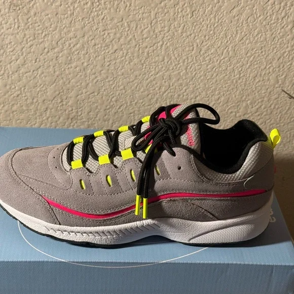 Easy Spirit’s Romy  Gray and Pink Athletic Shoes with Vibrant Accents - Picture 3 of 8